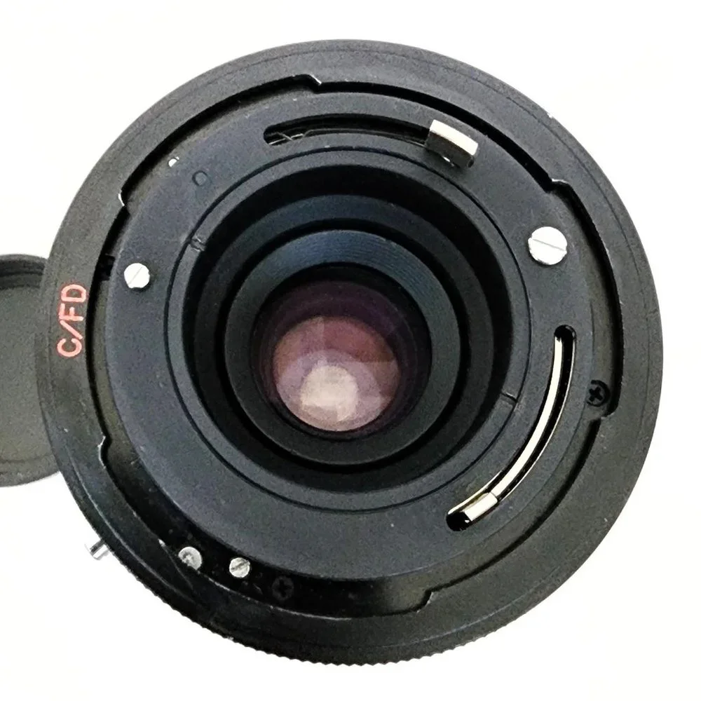 Vivitar 75-300mm f/1:45-5.6 Macro Focusing Zoom Lens No. 77400044